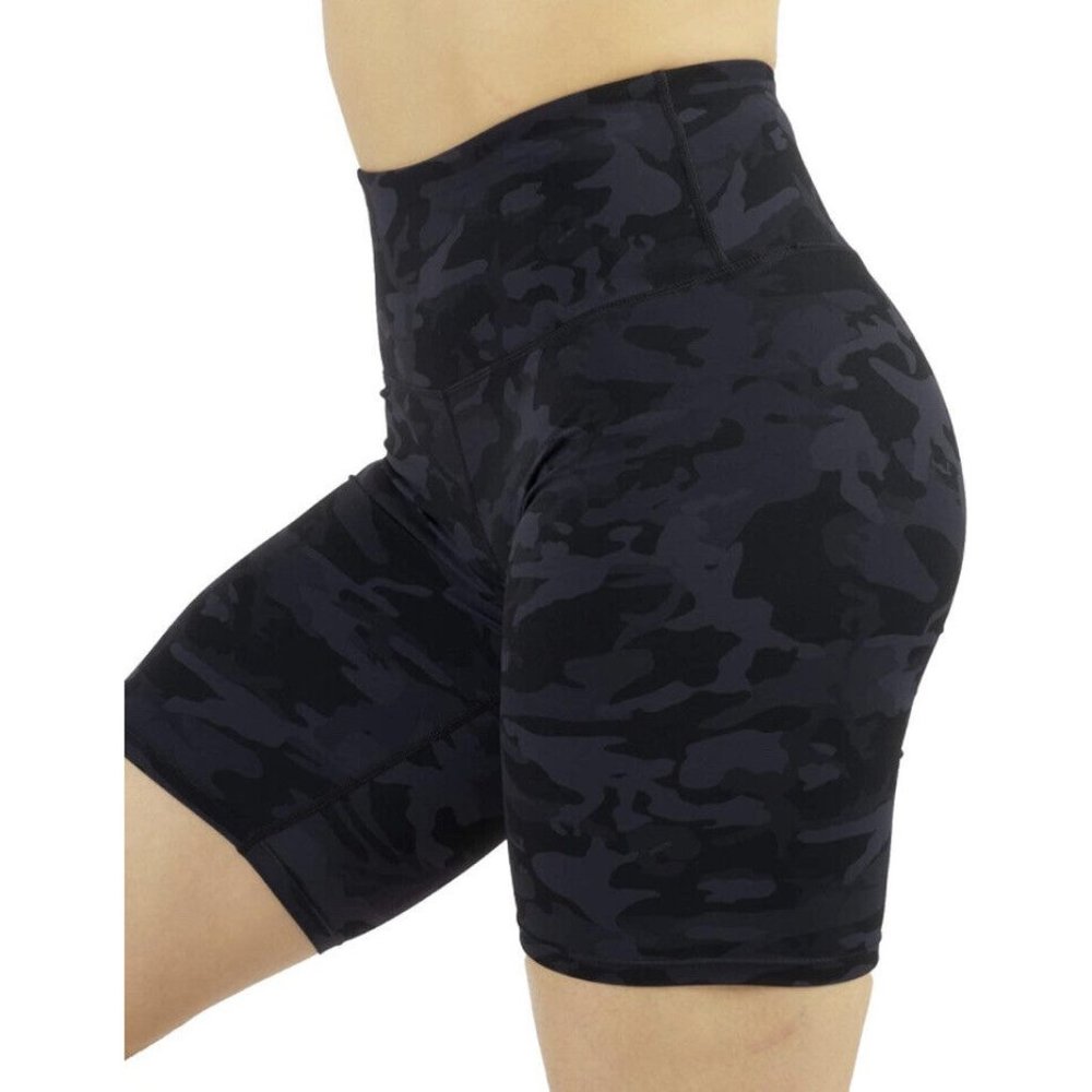 Biker Shorts Women’s athletic Camo Shorts Size S.